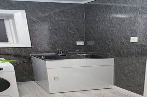 Photo of property in 4 Mills Road, Brooklyn, Wellington, 6021