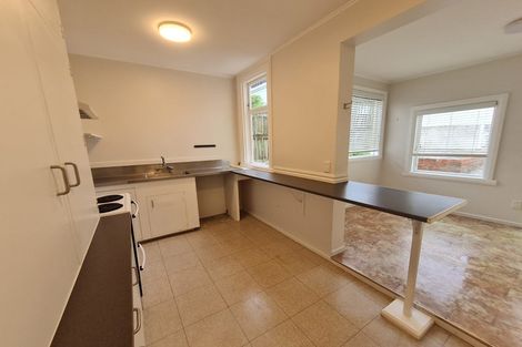 Photo of property in 2/142 Britomart Street, Berhampore, Wellington, 6023