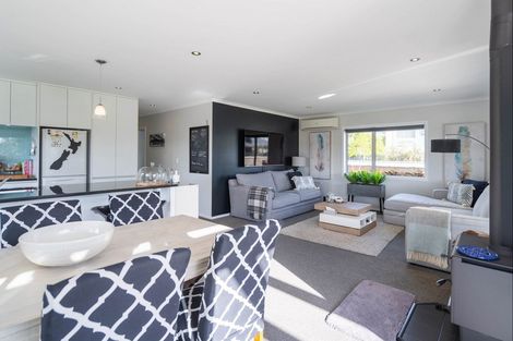 Photo of property in 120 Main Road, Waikanae, 5036