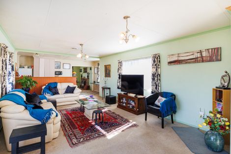 Photo of property in 28 Benmore Avenue, Cloverlea, Palmerston North, 4412