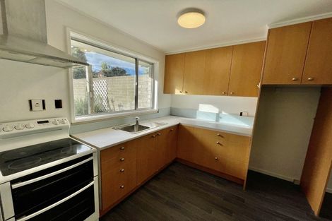 Photo of property in 7f1 Rangitane Street, Maupuia, Wellington, 6022