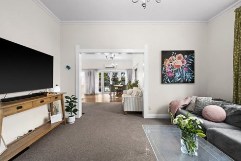 Photo of property in 3 Moeller Street, Taradale, Napier, 4112