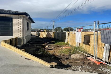 Photo of property in 2 Greenhaven Avenue, Papakura, 2113