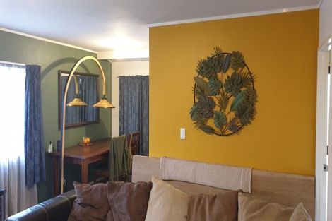 Photo of property in 2/43 Station Road, Takanini, 2112