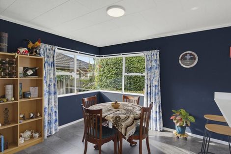 Photo of property in 16 Easton Way, Levin, 5510