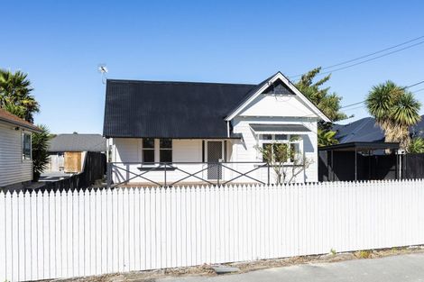 Photo of property in 664 Avonside Drive, Avonside, Christchurch, 8061