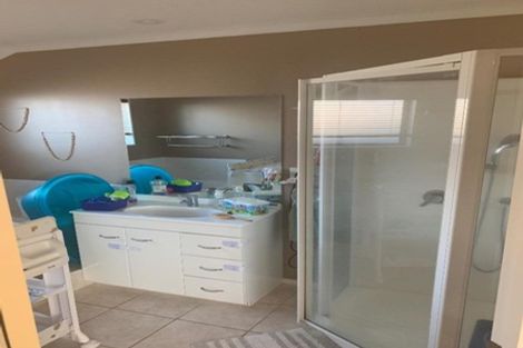 Photo of property in 54 Saint James Drive, Huntington, Hamilton, 3210