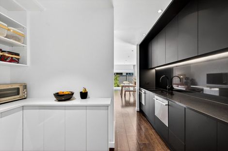 Photo of property in 11 Whangaehu Place, Te Awa, Napier, 4110