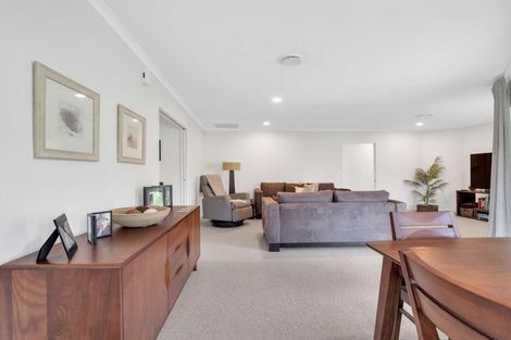 Photo of property in 21 Beachwater Drive, Papamoa Beach, Papamoa, 3118