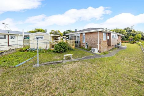 Photo of property in 115 Kitchener Road, Waiuku, 2123