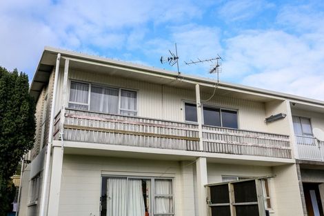 Photo of property in 6 Davies Lane, New Plymouth, 4310