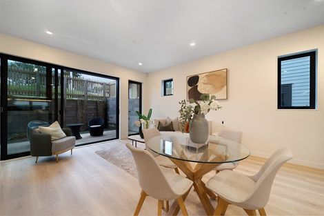 Photo of property in 28a Moire Road, Massey, Auckland, 0614