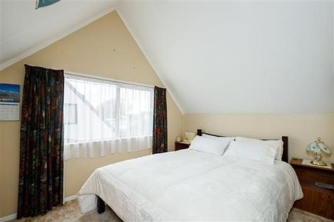 Photo of property in 5 Jarrett Court, Roslyn, Palmerston North, 4414