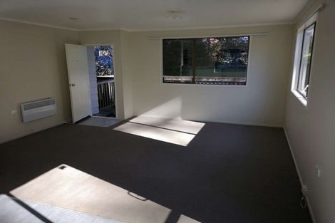 Photo of property in 90 Kemp Road, Massey, Auckland, 0614