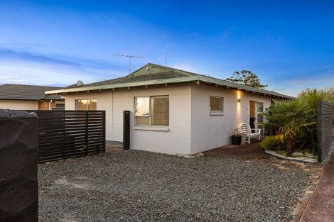 Photo of property in 1/73 Florence Avenue, Orewa, 0931