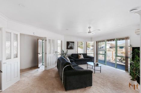 Photo of property in 160 Pacific View Road, Papamoa Beach, Papamoa, 3118