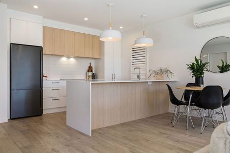 Photo of property in 18 Chapman Way, Jacks Point, 9371