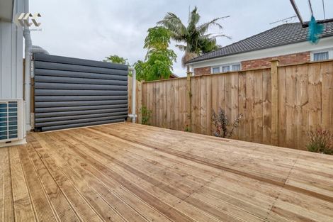 Photo of property in 3/14 Kerswill Place, Pakuranga, Auckland, 2010