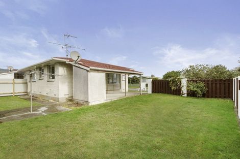 Photo of property in 2/12 Tacoma Drive, Totara Park, Upper Hutt, 5018