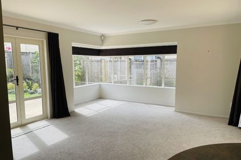 Photo of property in 10 Cellarmans Street, Te Atatu Peninsula, Auckland, 0610
