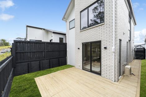 Photo of property in 35 Puhikawa Street, Massey, 0614