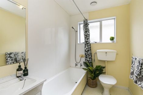 Photo of property in 171f5 Queens Drive, Lyall Bay, Wellington, 6022