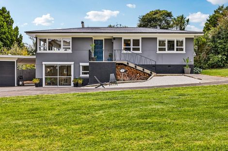 Photo of property in 6 Walker Road, Henderson Valley, Auckland, 0612
