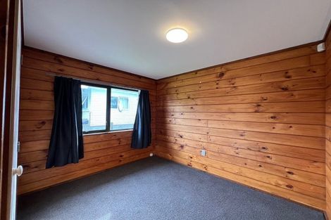 Photo of property in 1/286 Wairau Road, Glenfield, Auckland, 0629