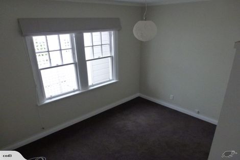 Photo of property in 5a Grove Road, Kelburn, Wellington, 6012