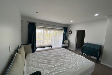 Photo of property in 5 Gretna Green, Browns Bay, Auckland, 0630