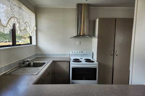 Photo of property in 2/30 Karepo Crescent, Ranui, Auckland, 0612