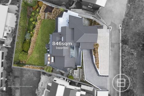 Photo of property in 16 Peregrine Place, Queenstown, 9300