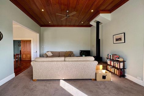 Photo of property in 52 Waipuka Road, Waimarama, Havelock North, 4294