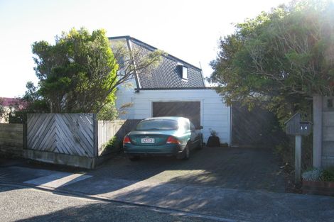 Photo of property in 14 Pauline Way, Paparangi, Wellington, 6037