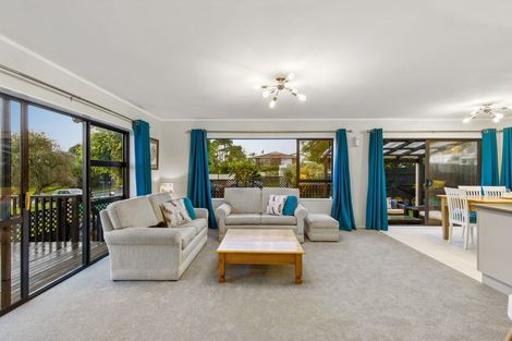 Photo of property in 44 Bay Vista Drive, Red Beach, 0932