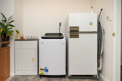 Photo of property in 11 Jordan Way, Kelvin Grove, Palmerston North, 4414