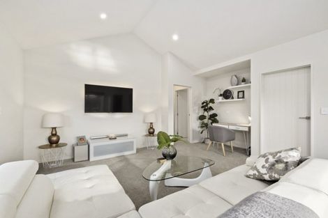 Photo of property in 22 Huxley Place, Lake Hayes, Queenstown, 9304