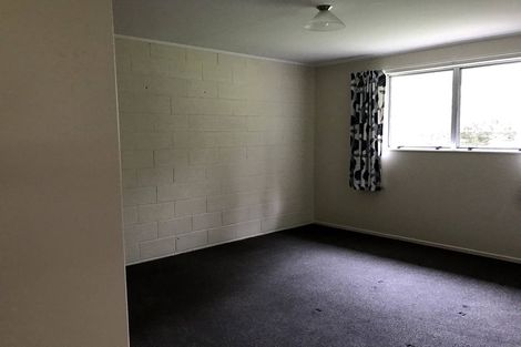 Photo of property in 89b Stewart Drive, Newlands, Wellington, 6037