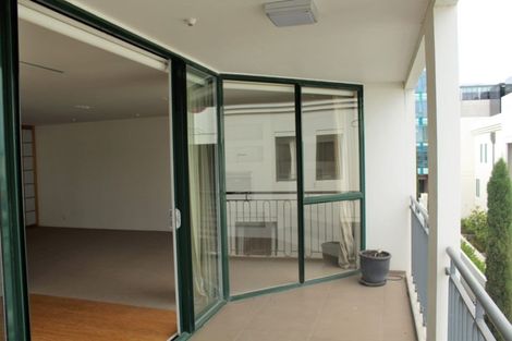Photo of property in St James Courts, 11/77 Gloucester Street, Christchurch Central, Christchurch, 8013