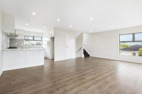 Photo of property in 37b Thomas Road, Mangere, Auckland, 2022