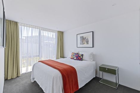 Photo of property in 5 Barrett Road, Spotswood, New Plymouth, 4310