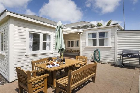 Photo of property in 60 Skerman Street, Marton, 4710