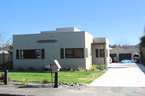 Photo of property in 10 Mcgreevy Street, Waipawa, 4210