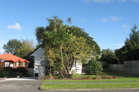 Photo of property in 2/141 Reeves Road, Pakuranga Heights, Auckland, 2010