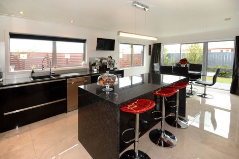 Photo of property in 14 Kura Place, Mosgiel, 9024