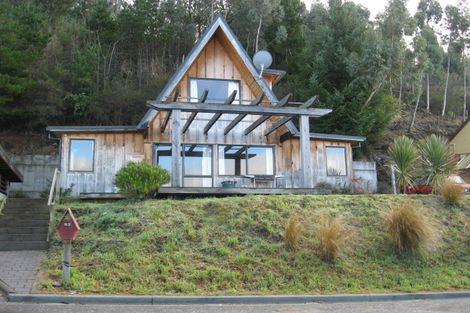 Photo of property in 83 Hensman Road, Queenstown, 9300