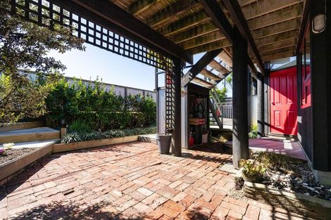 Photo of property in 2 Tahi Road, Paraparaumu Beach, Paraparaumu, 5032