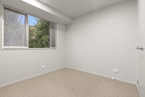 Photo of property in 2/10 Foley Place, Torbay, Auckland, 0632