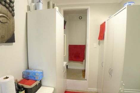 Photo of property in 23 Flaunty Place, West Harbour, Auckland, 0618