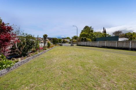 Photo of property in 3 Caesar Street, Stratford, 4332